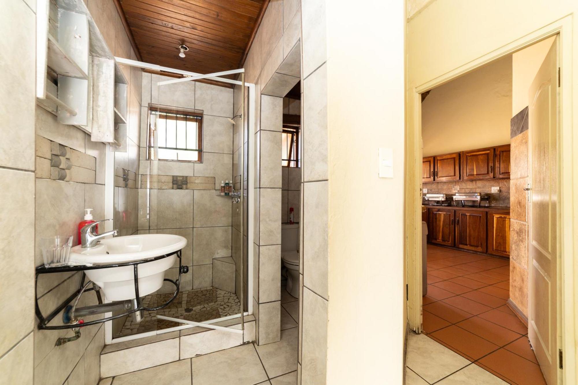 Thatch Haven Guesthouse Centurion Εξωτερικό φωτογραφία