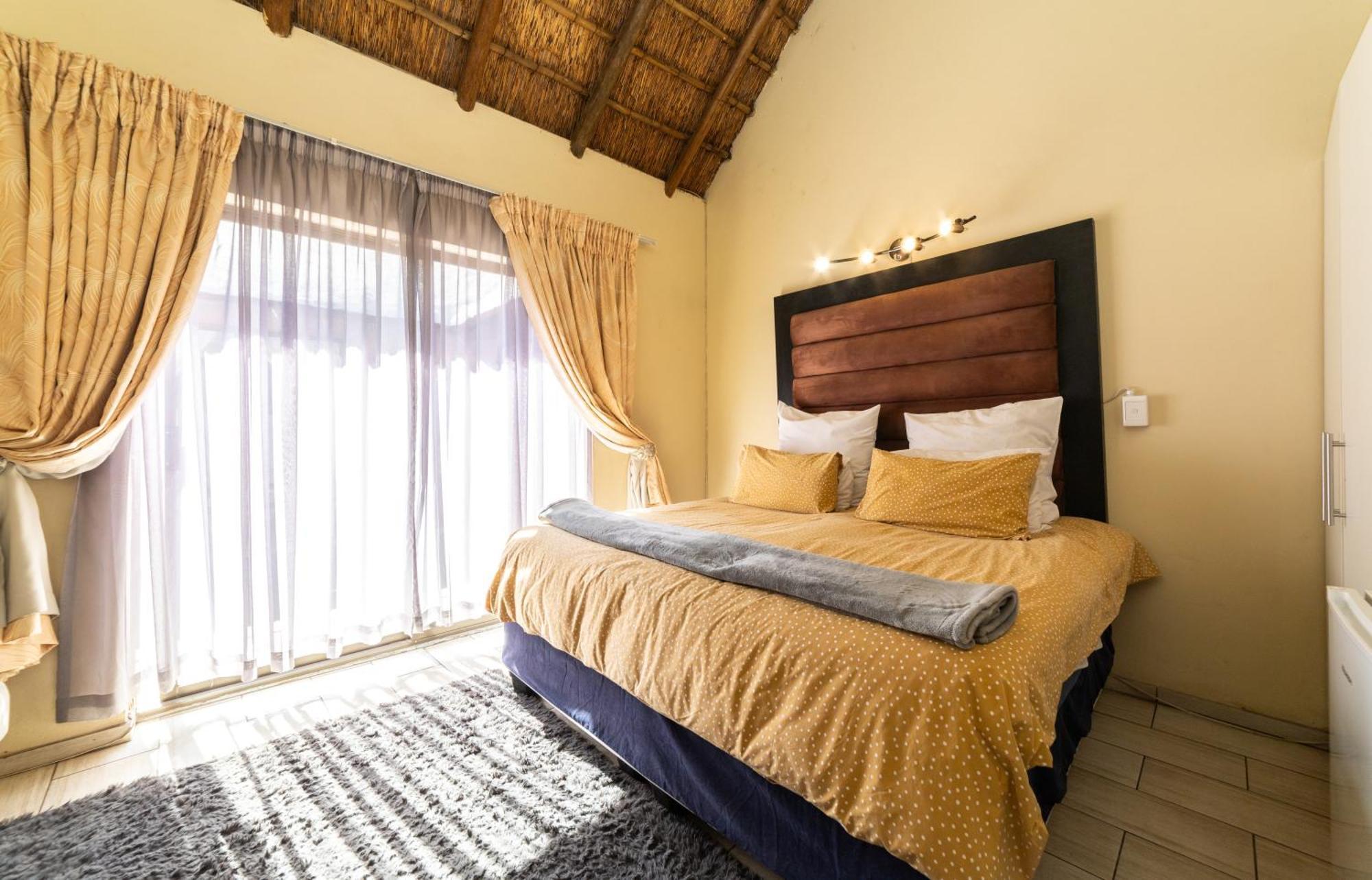 Thatch Haven Guesthouse Centurion Εξωτερικό φωτογραφία