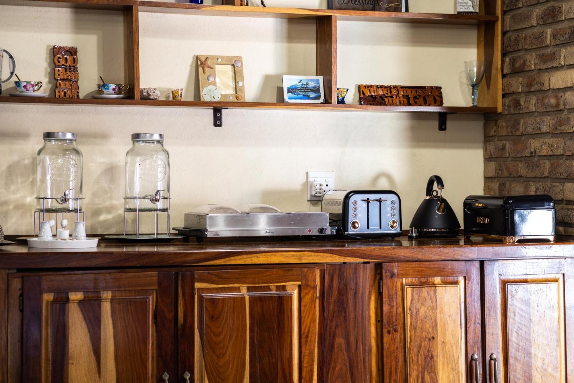Thatch Haven Guesthouse Centurion Εξωτερικό φωτογραφία
