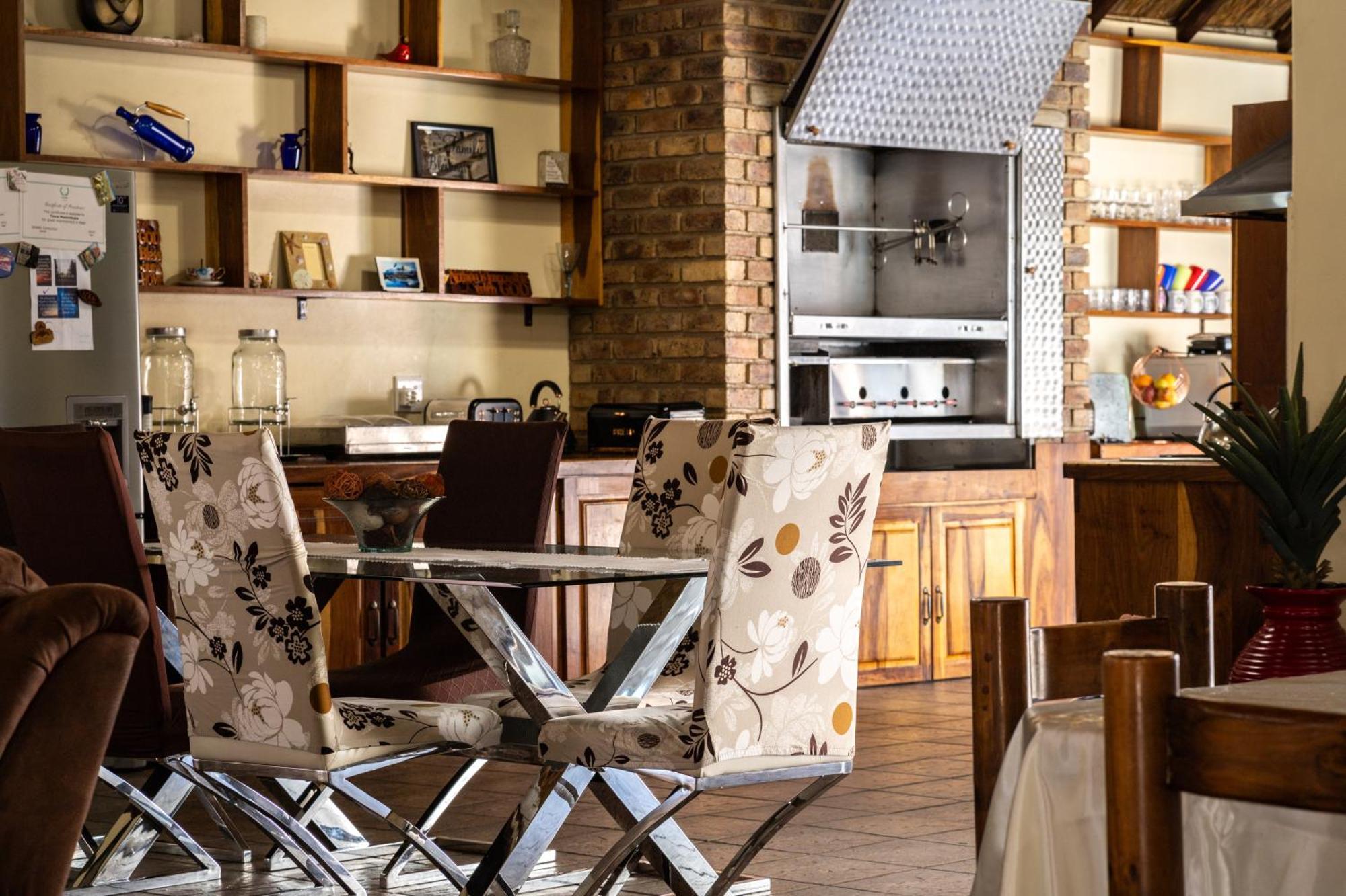 Thatch Haven Guesthouse Centurion Εξωτερικό φωτογραφία