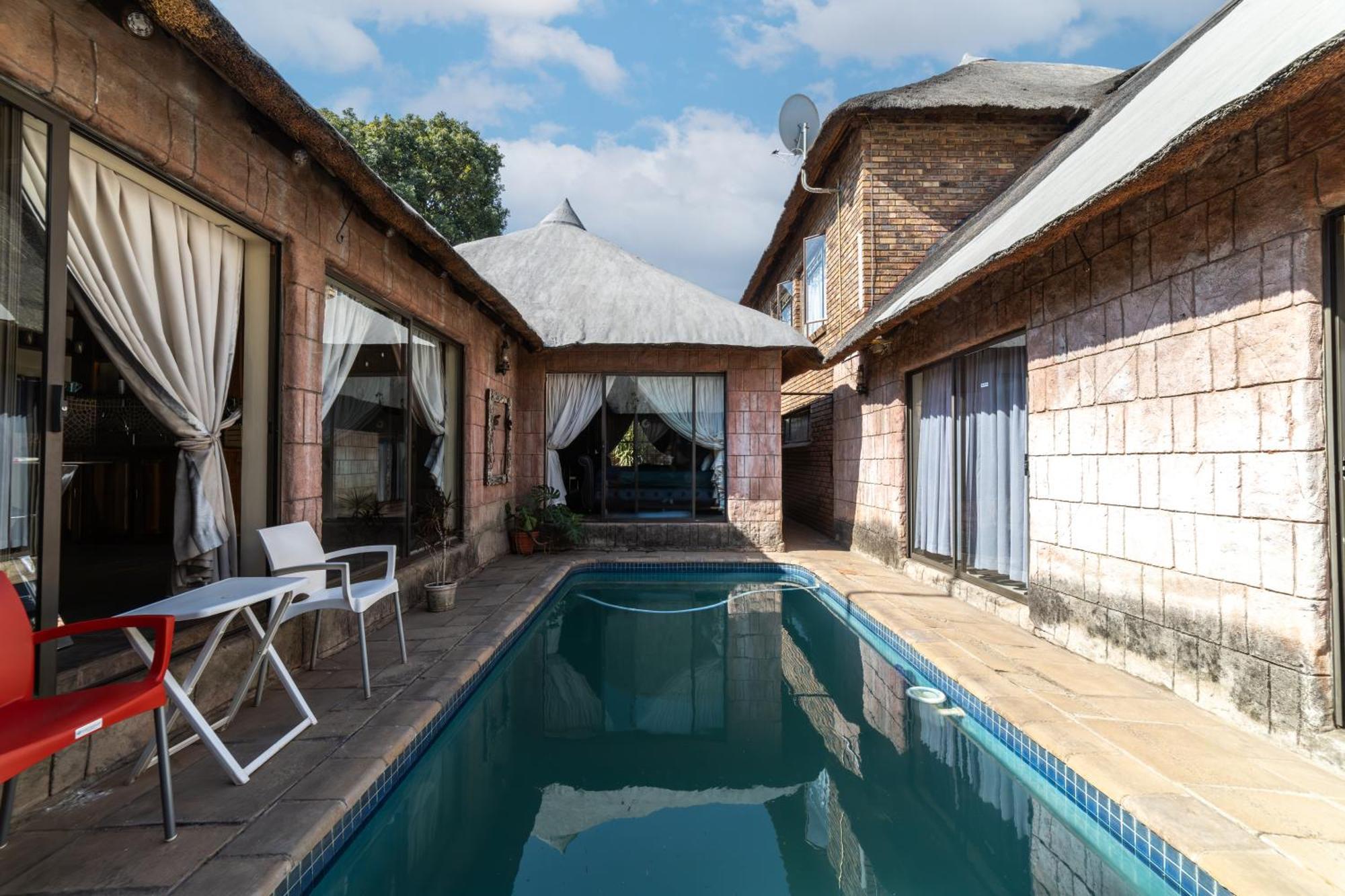 Thatch Haven Guesthouse Centurion Εξωτερικό φωτογραφία